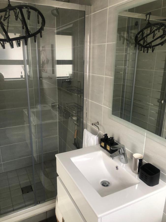 Luxurious Waterfall 1 Bedroom Condo With Free Uncapped Wifi Midrand Luaran gambar