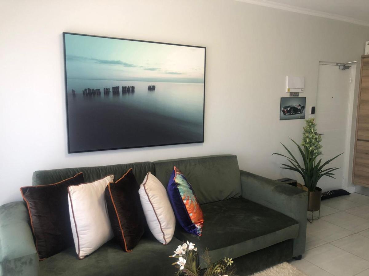 Luxurious Waterfall 1 Bedroom Condo With Free Uncapped Wifi Midrand Luaran gambar